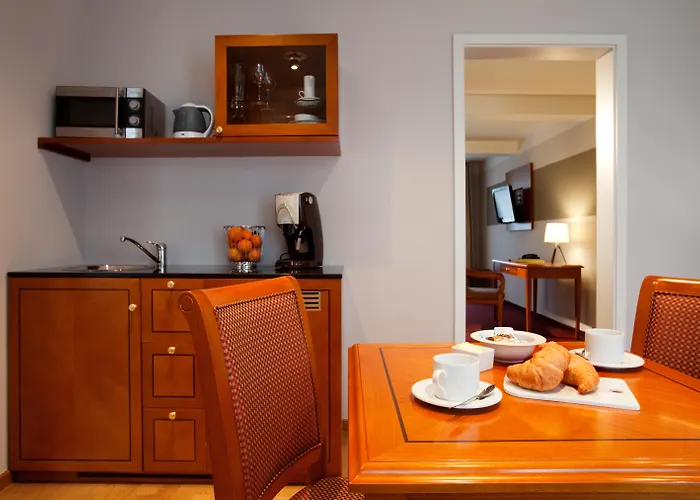 Vienna Townhouse Batschari Baden-Baden City